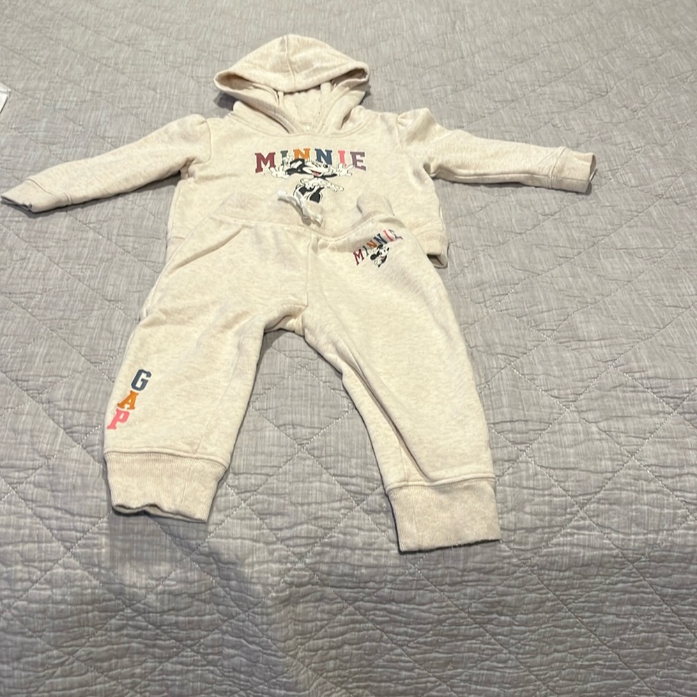 Minnie Mouse Sweatsuit